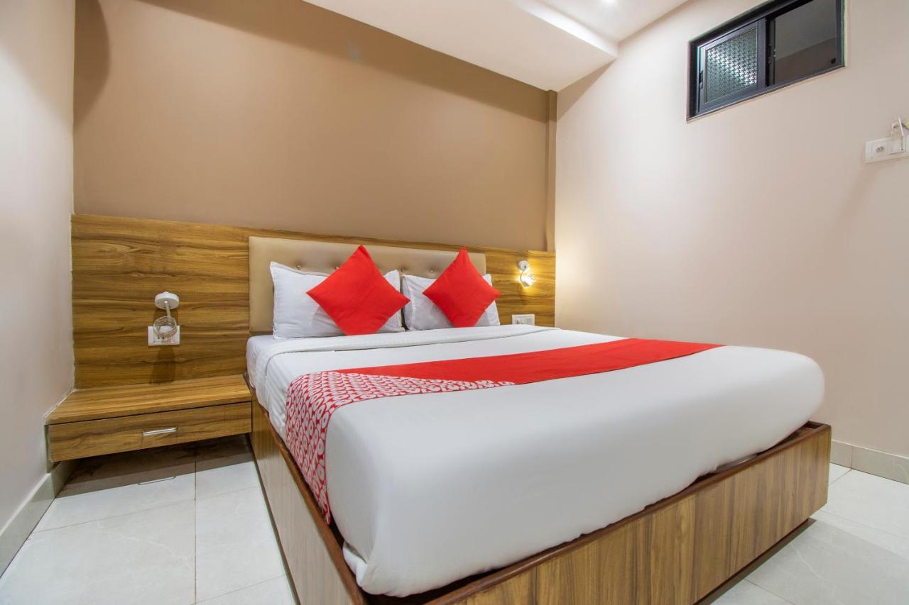 Oyo 69377 Hotel Ruby Bombaj Exteriér fotografie